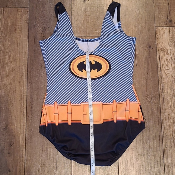 Batman Bodysuit - Picture 5 of 6